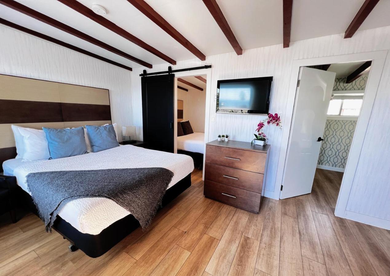 Oceanside Villas Sechelt Bagian luar foto