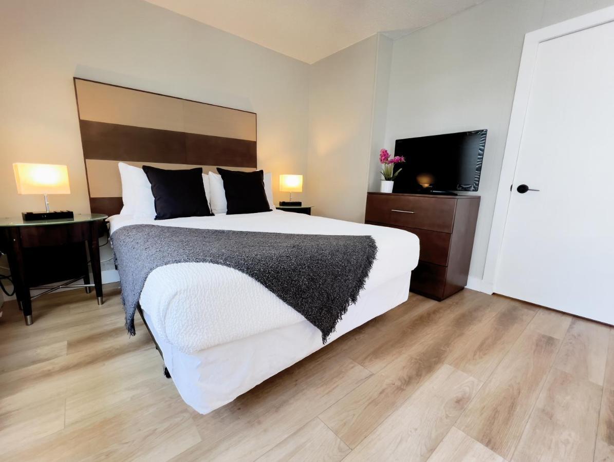 Oceanside Villas Sechelt Bagian luar foto